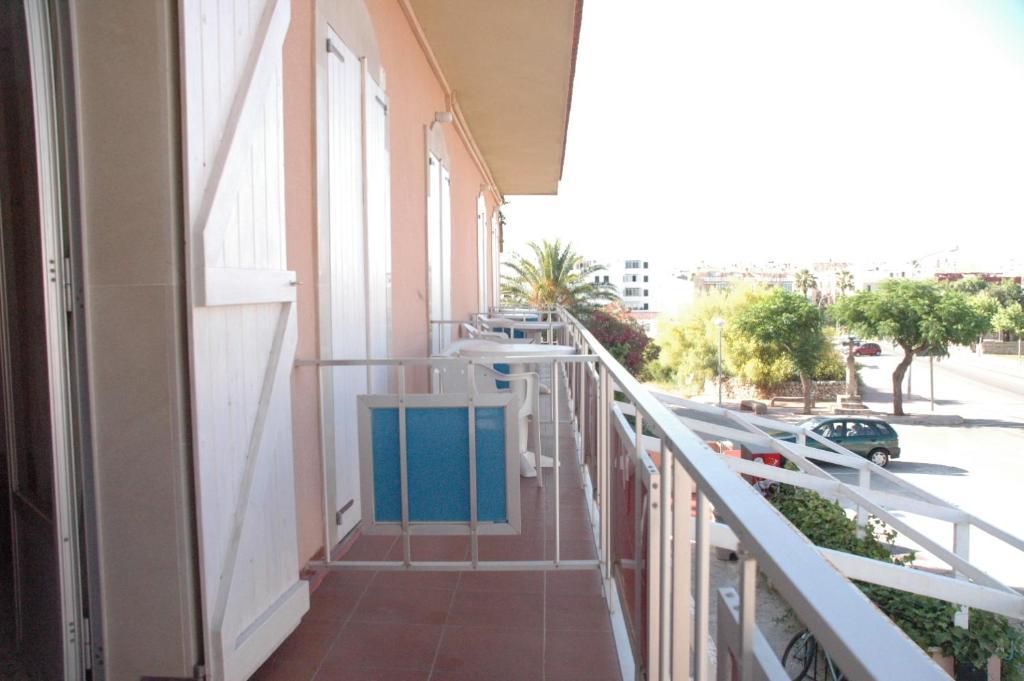 Hostal Paris Ciutadella Ciutadella  Δωμάτιο φωτογραφία