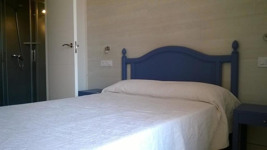 Hostal Paris Ciutadella Ciutadella  Δωμάτιο φωτογραφία